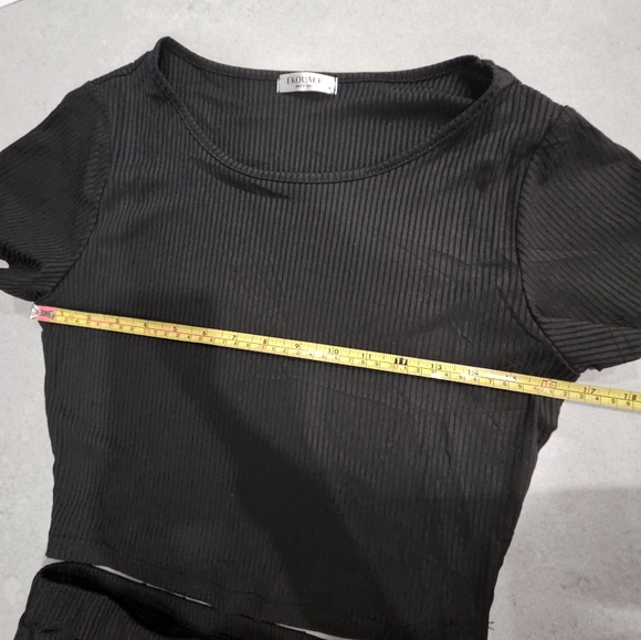 Amazon Women's 2 Piece Set, Ribbed Knit Crop Top Wide Leg Pants with Pockets - Picture 3 of 6